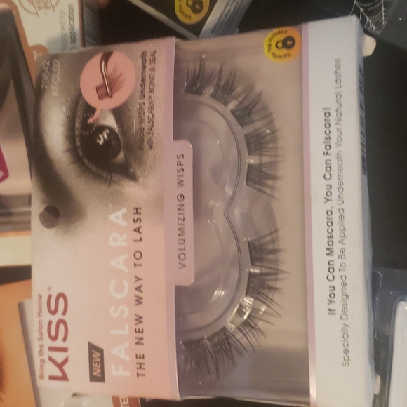 Eyelashes - Picture 8 of 8